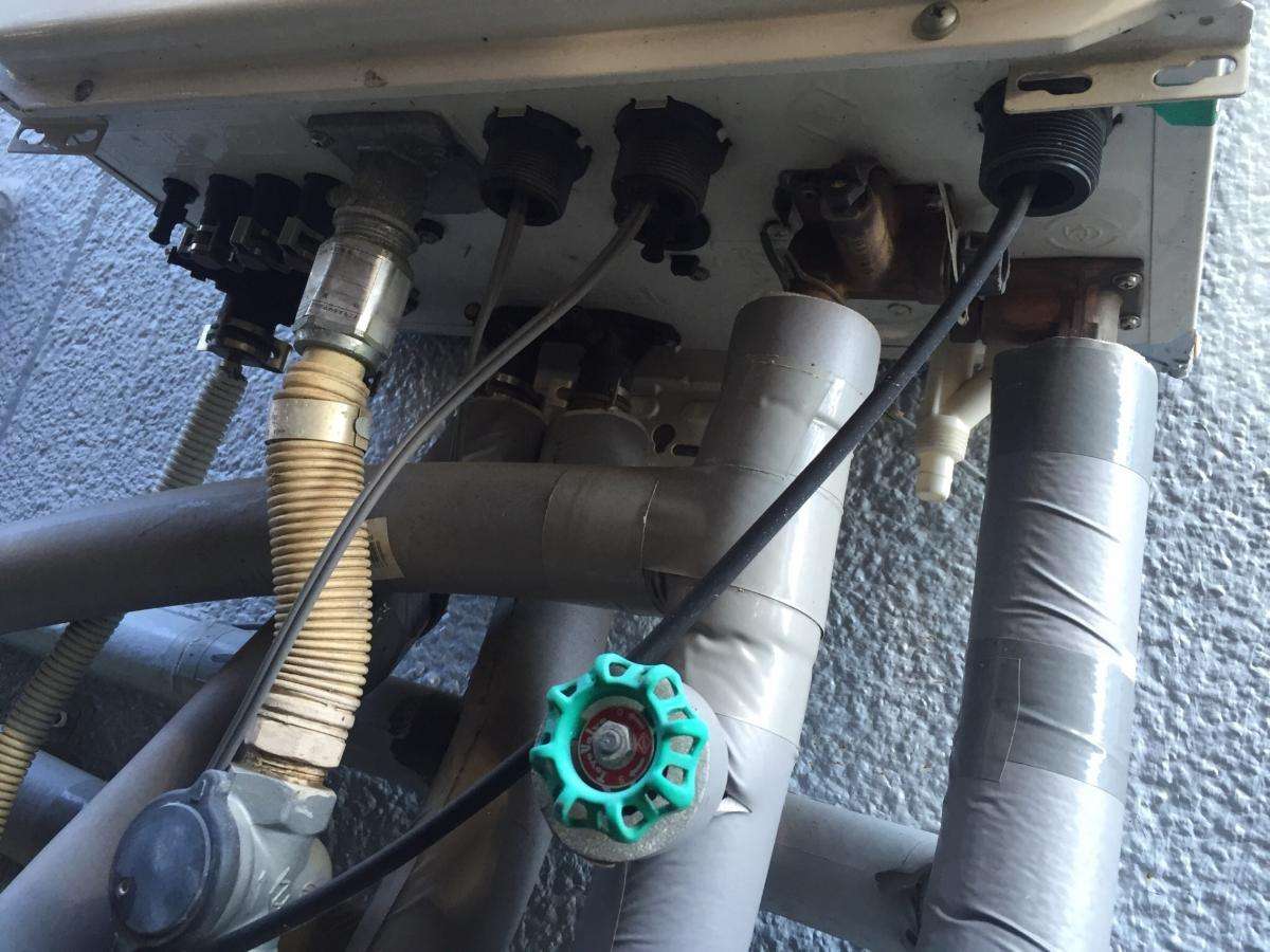 給湯器ペアホースの選び方！リンナイとノーリツ比較＆人気メーカー